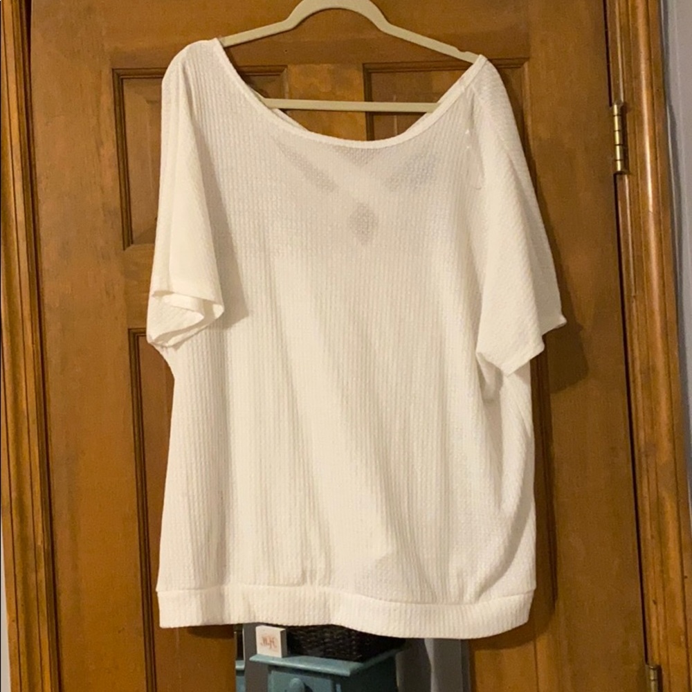 Short sleeve top